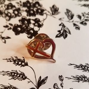 Heart with cross pin jo30